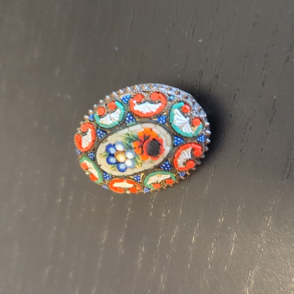 Brooch - Picture 2 of 4